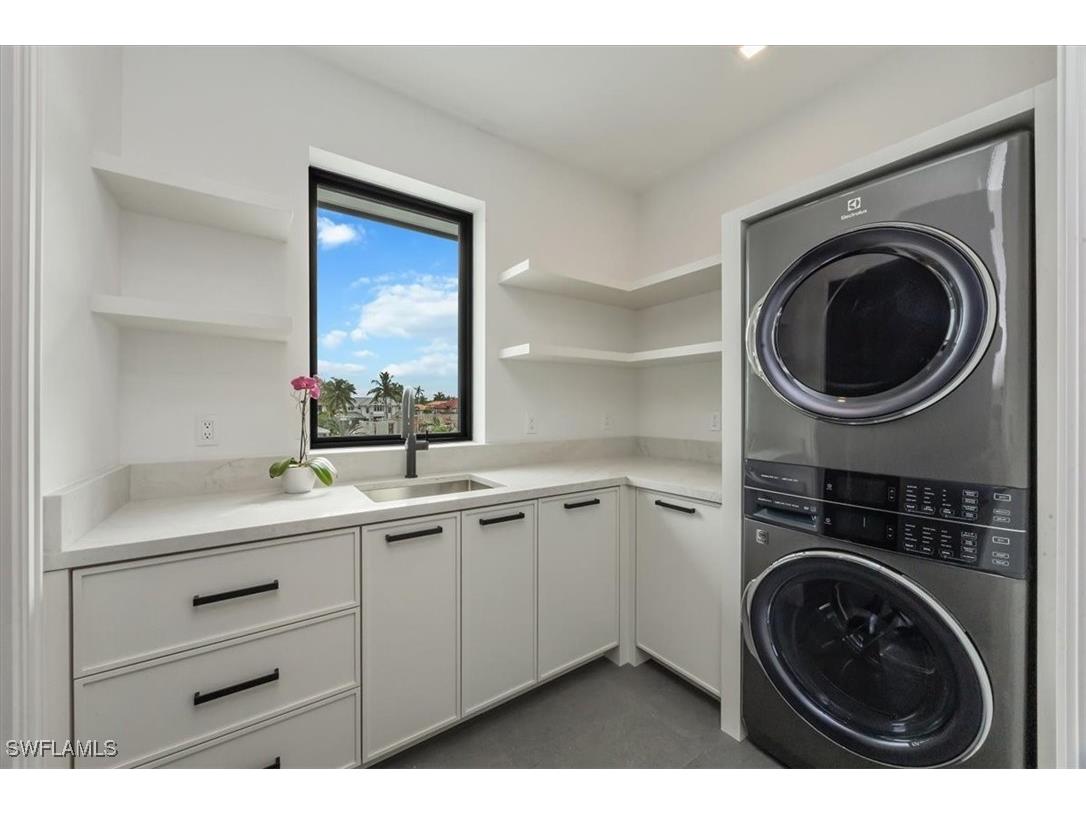 1640 Dolphin Court Naples FL 34102 225079148 image42