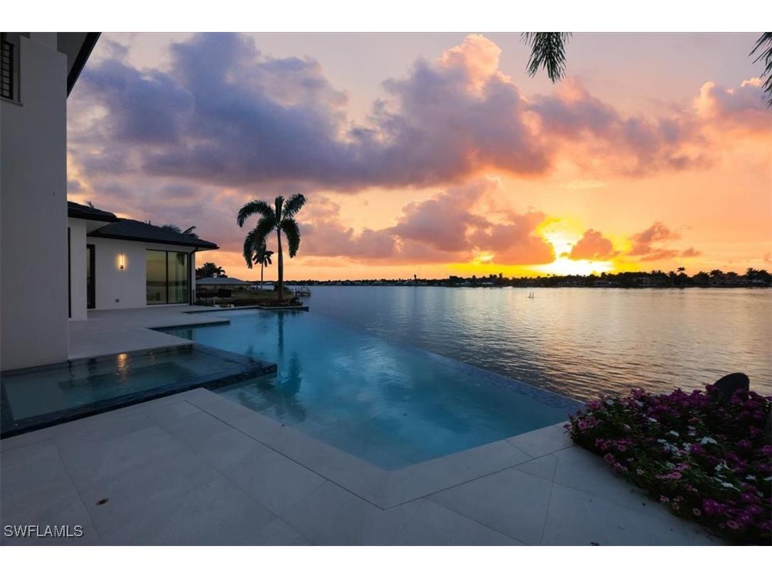 1640 Dolphin Court Naples FL 34102 225079148 image44