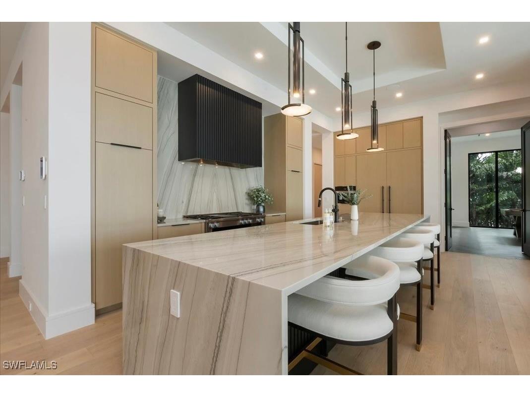 1640 Dolphin Court Naples FL 34102 225079148 image6