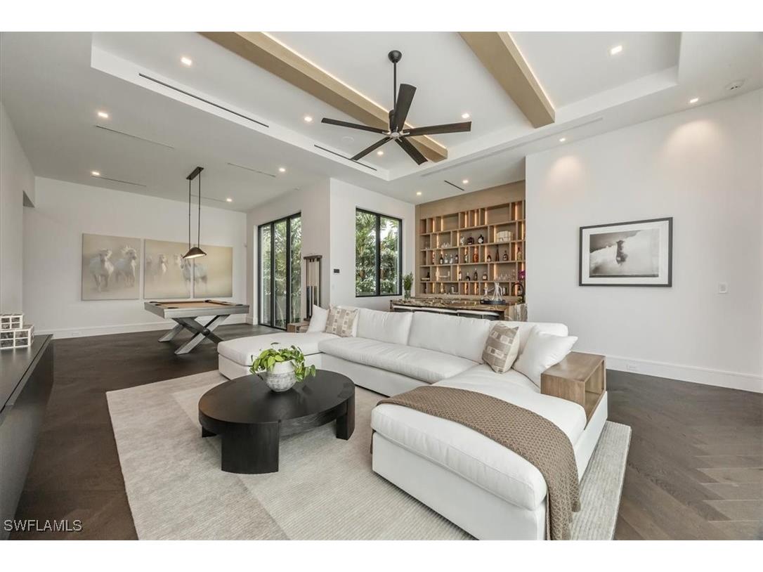 1640 Dolphin Court Naples FL 34102 225079148 image8