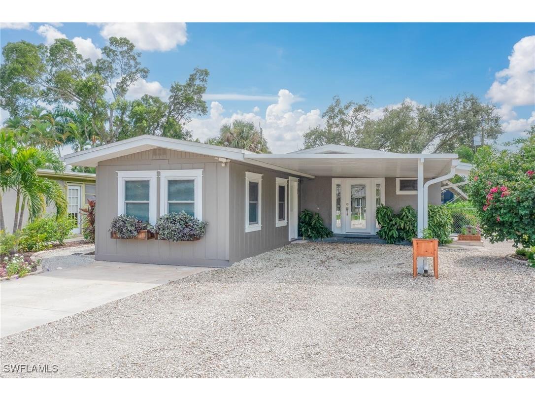 1640 Hanson Street Fort Myers FL 33901 224080150 image1