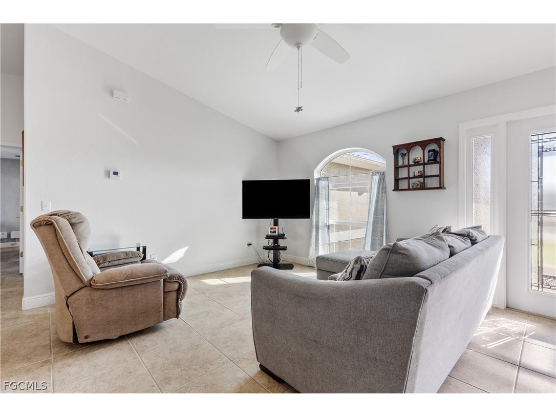 1640 NW 31st Avenue Cape Coral FL 33993 2026010961 image6