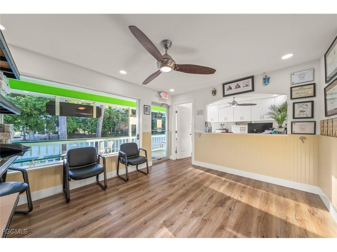 1640 Periwinkle Way #3 Sanibel FL 33957 2025012910 image10