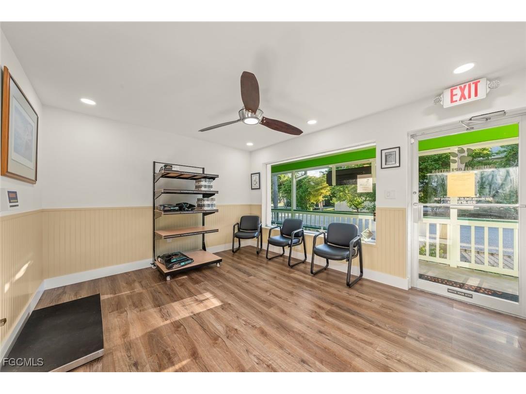 1640 Periwinkle Way #3 Sanibel FL 33957 2025012910 image11