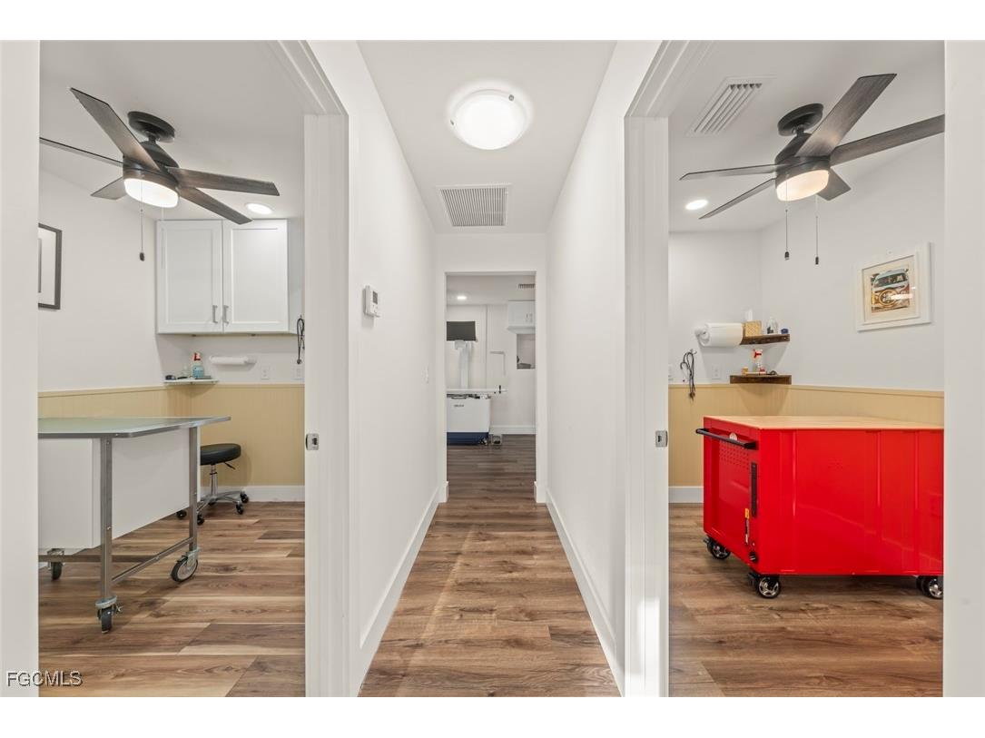 1640 Periwinkle Way #3 Sanibel FL 33957 2025012910 image17