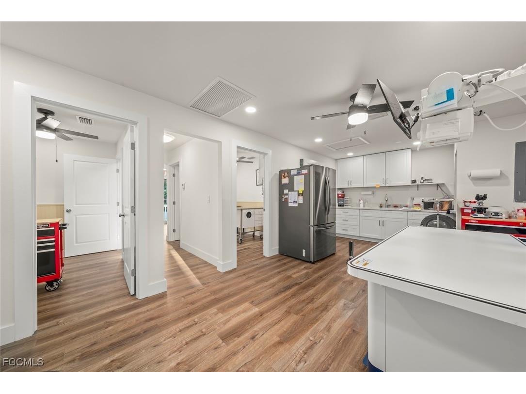 1640 Periwinkle Way #3 Sanibel FL 33957 2025012910 image24