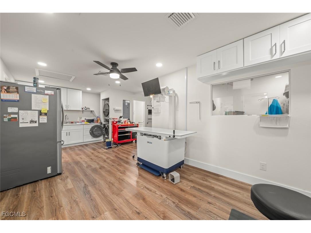 1640 Periwinkle Way #3 Sanibel FL 33957 2025012910 image27