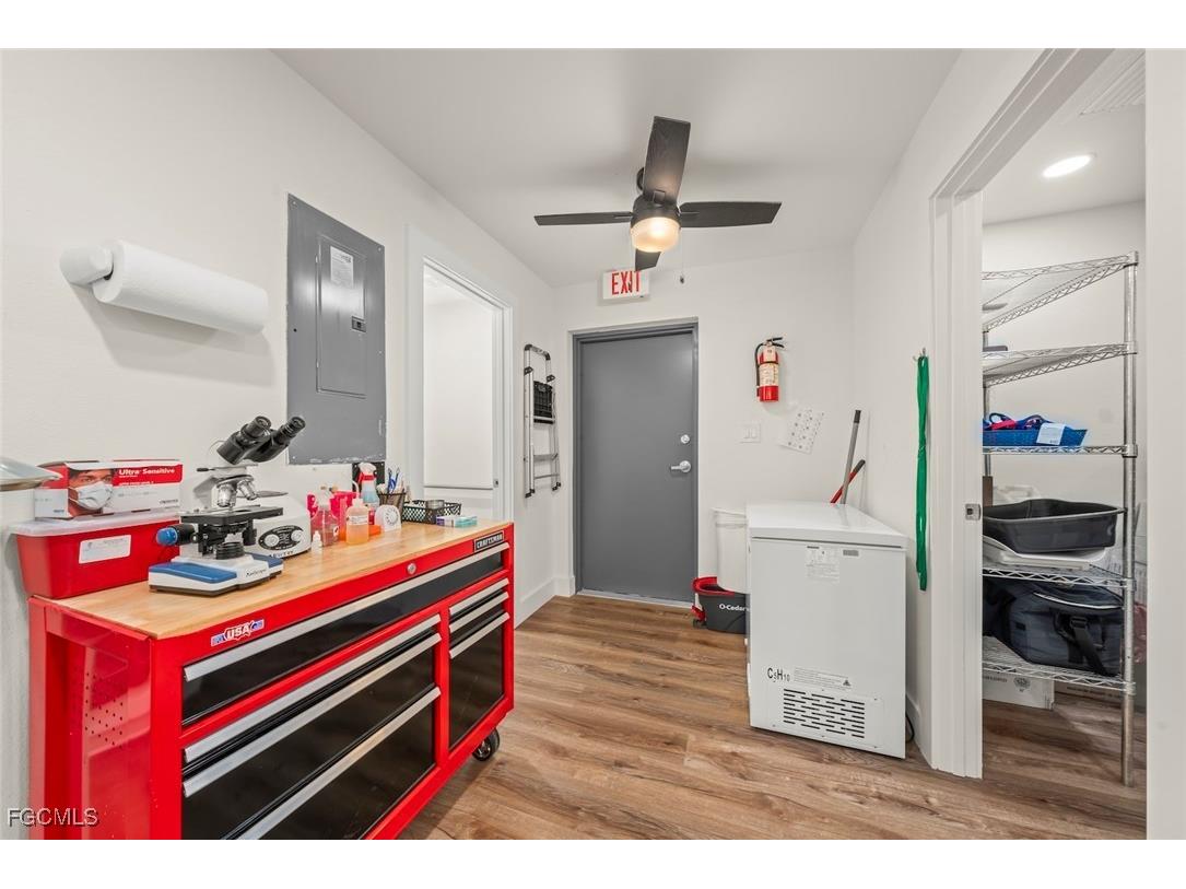 1640 Periwinkle Way #3 Sanibel FL 33957 2025012910 image29