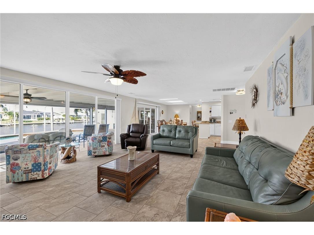1640 SE 40th Street Cape Coral FL 33904 2026027195 image20