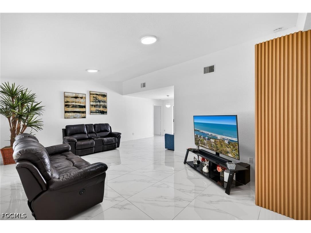 1641 8th Street NE Naples FL 34120 2026016008 image6