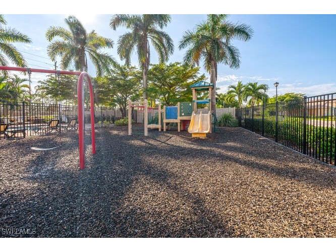 1641 Serrano Circle Naples FL 34105 225080952 image50
