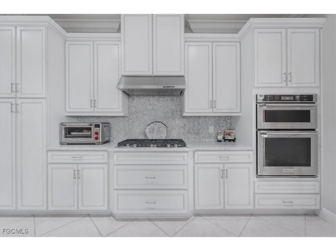 16432 Carrara Way #101 Naples FL 34110 2025000158 image9