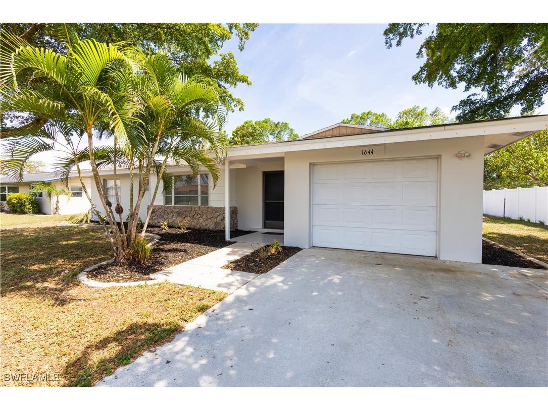 1644 N Hermitage Road Fort Myers FL 33919 225051858 image1