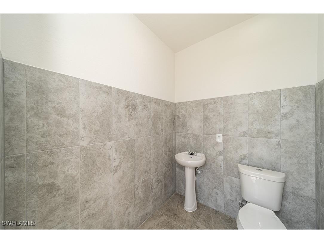 1644 NW 37th Avenue Cape Coral FL 33993 224067277 image33