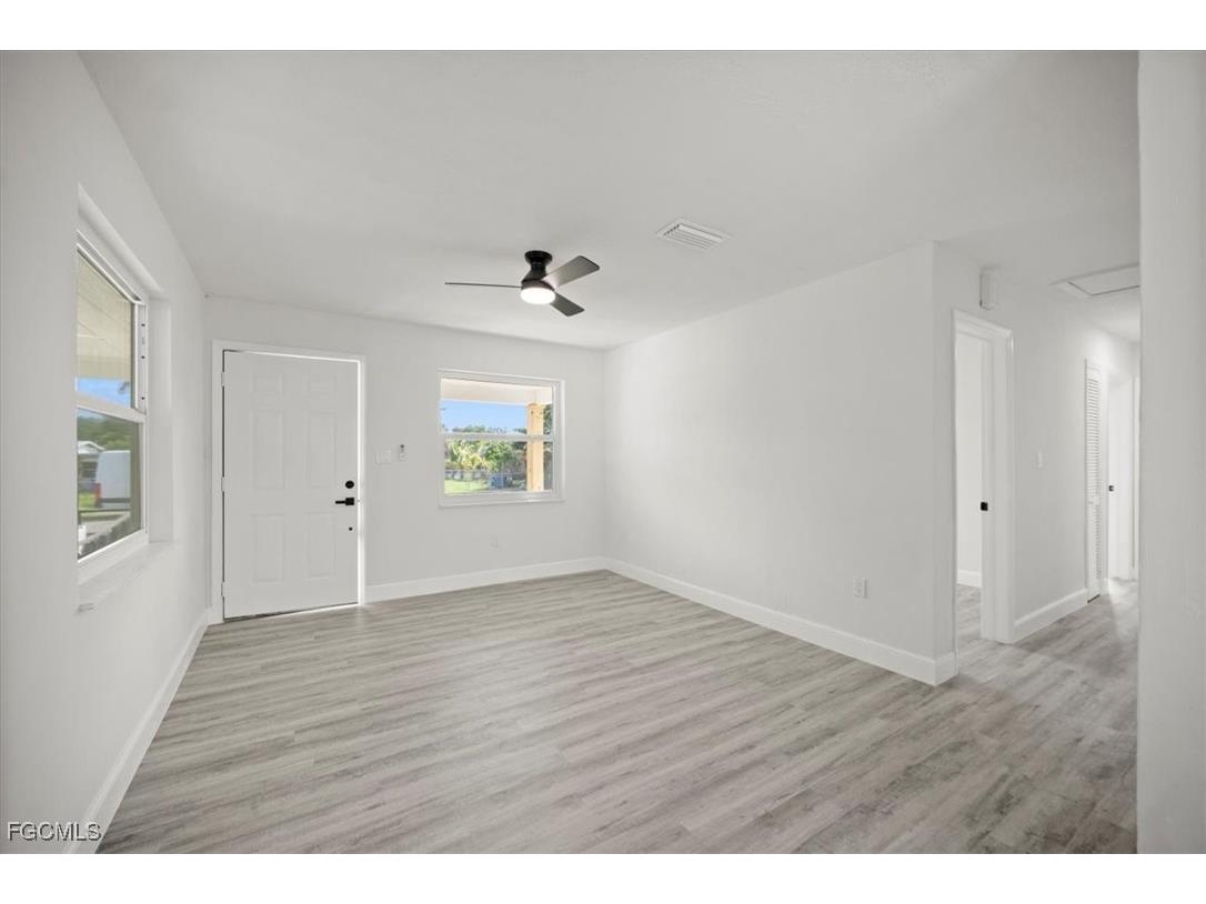1644 Pawnee Street Fort Myers FL 33916 2025019579 image6