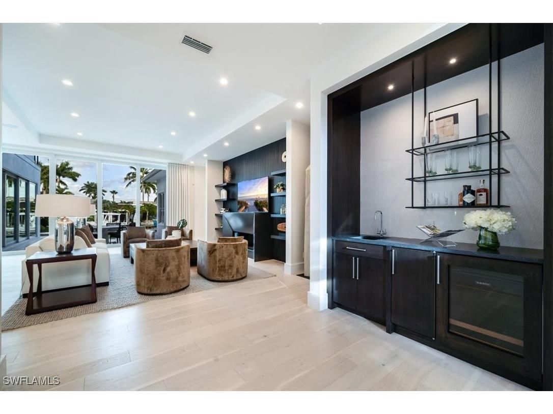 1645 Bonita Court Naples FL 34102 225065624 image16