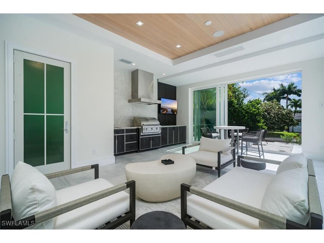 1645 Bonita Court Naples FL 34102 225065624 image38