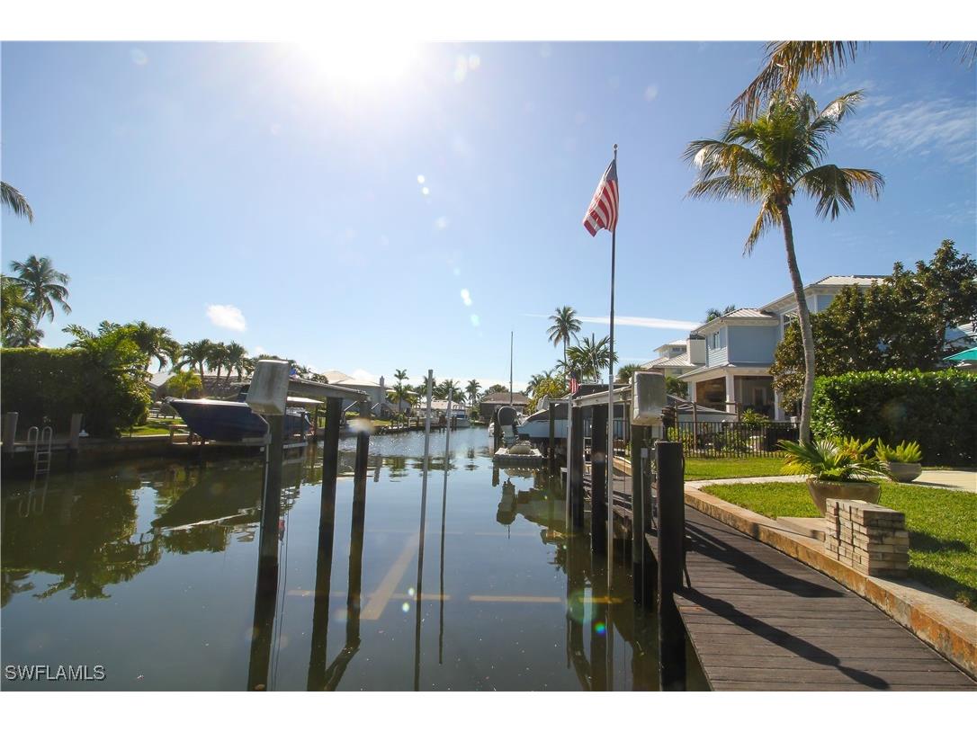 1645 Mullet Court Naples FL 34102 225081272 image8