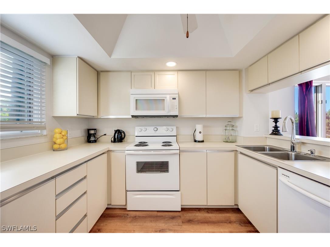 1645 Spoonbill Ln #C Naples FL 34105 226007693 image9