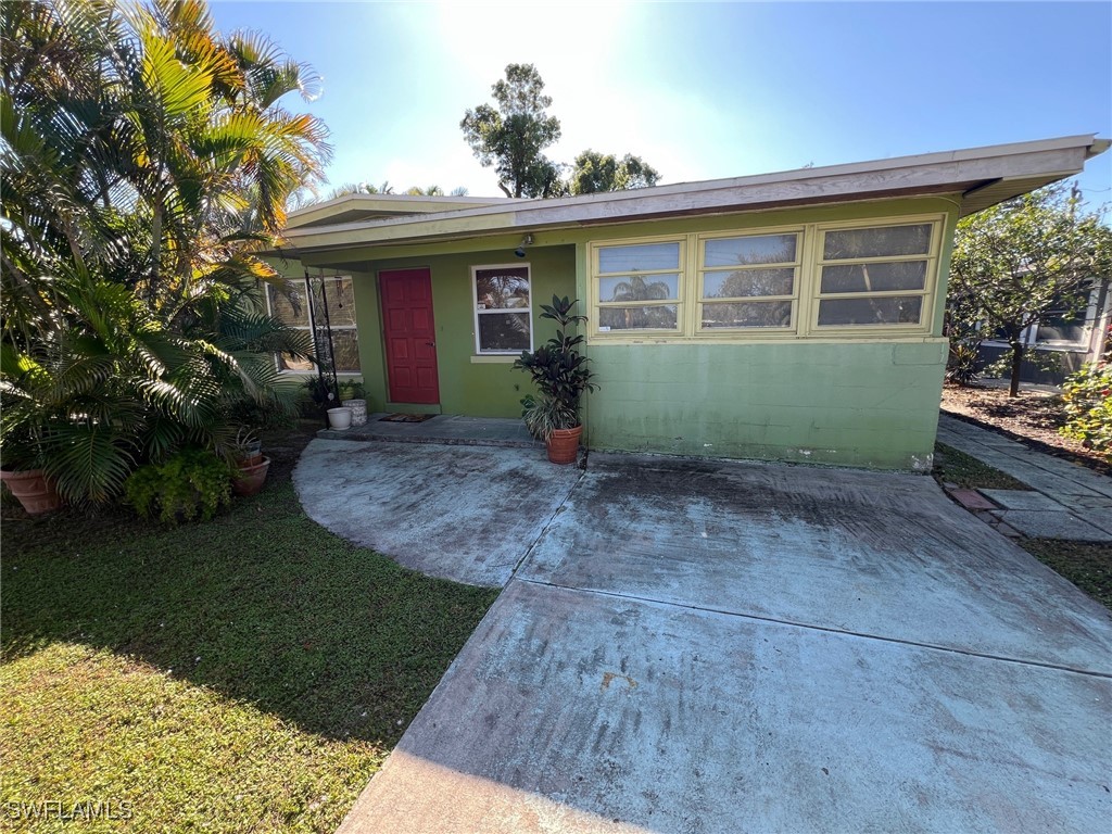 1646 Hanson Street Fort Myers FL 33901 224103632 image1