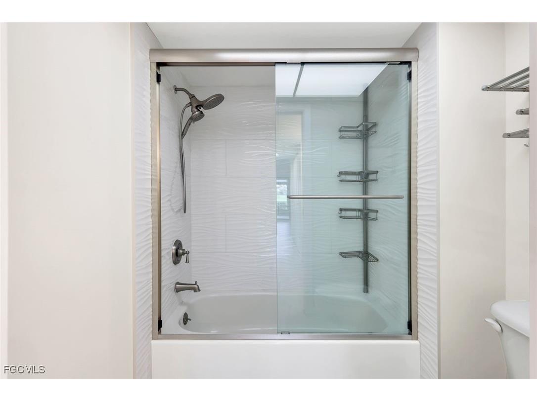 16460 Timberlakes Drive #103 Fort Myers FL 33908 2026000861 image13