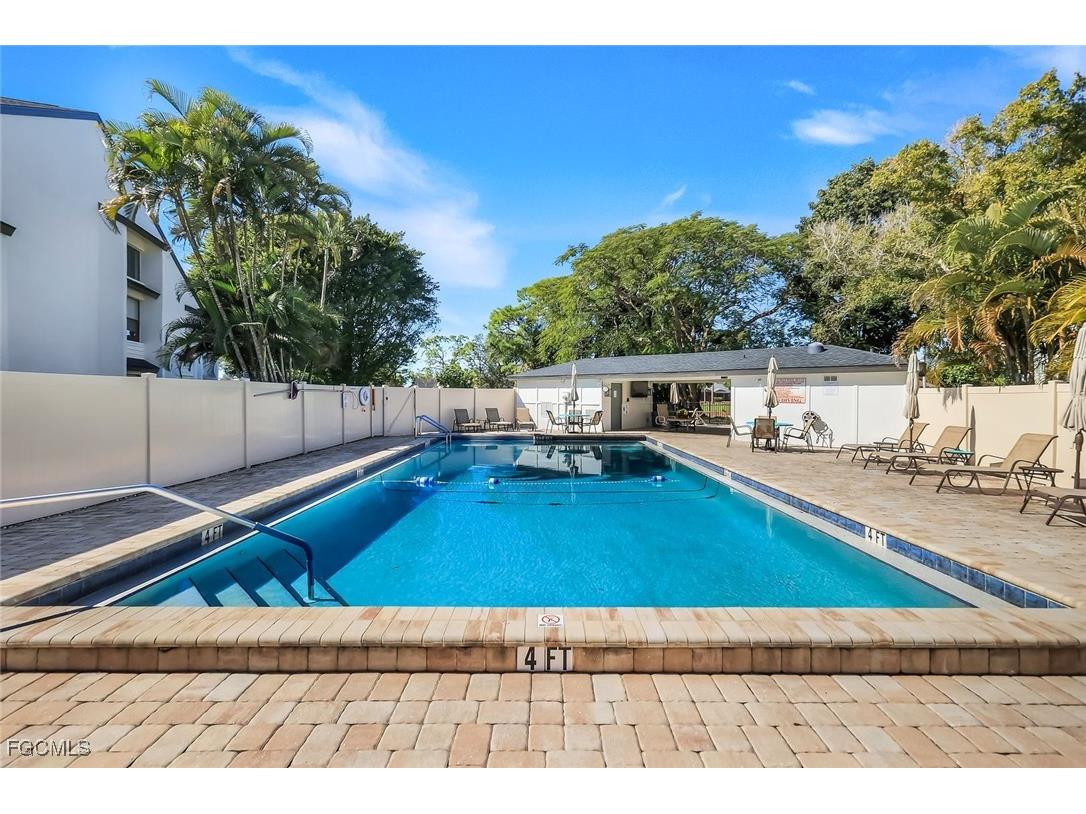 16460 Timberlakes Drive #103 Fort Myers FL 33908 2026000861 image3