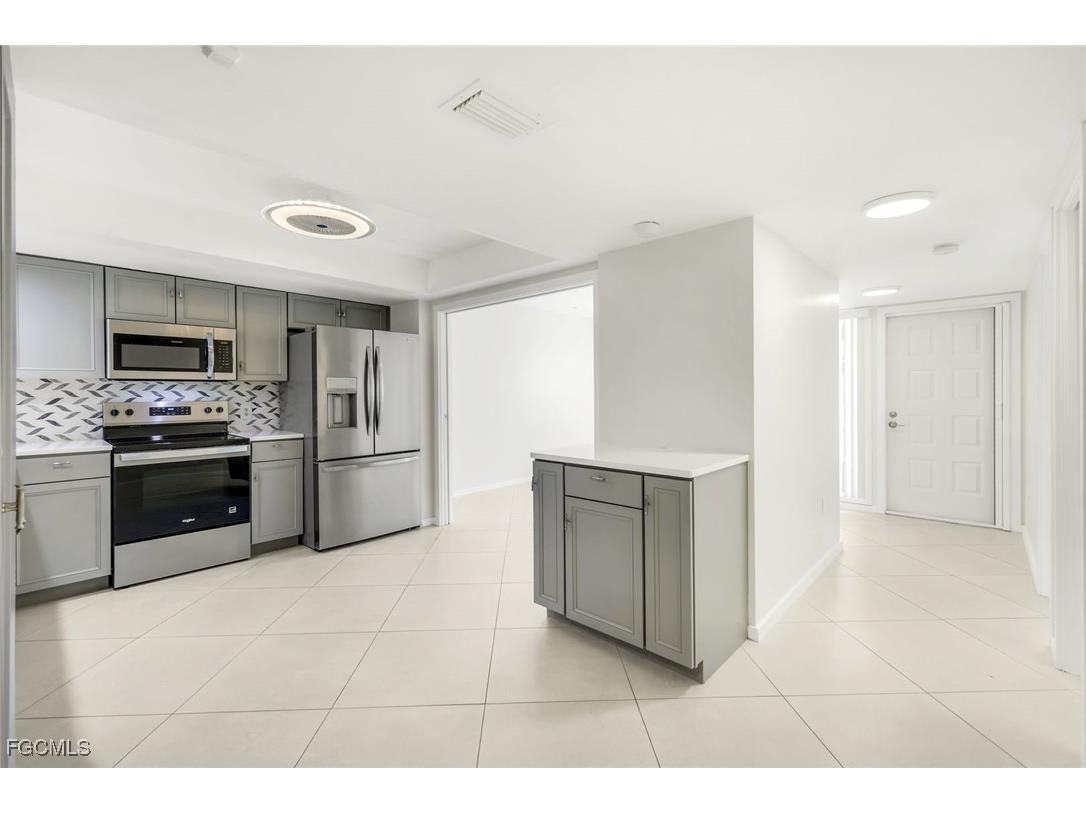 16460 Timberlakes Drive #103 Fort Myers FL 33908 2026000861 image7