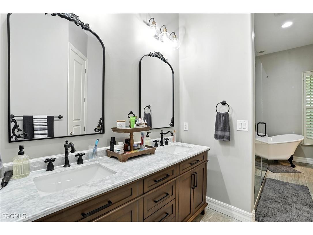 16461 Oakview Circle Alva FL 33920 2025003383 image26