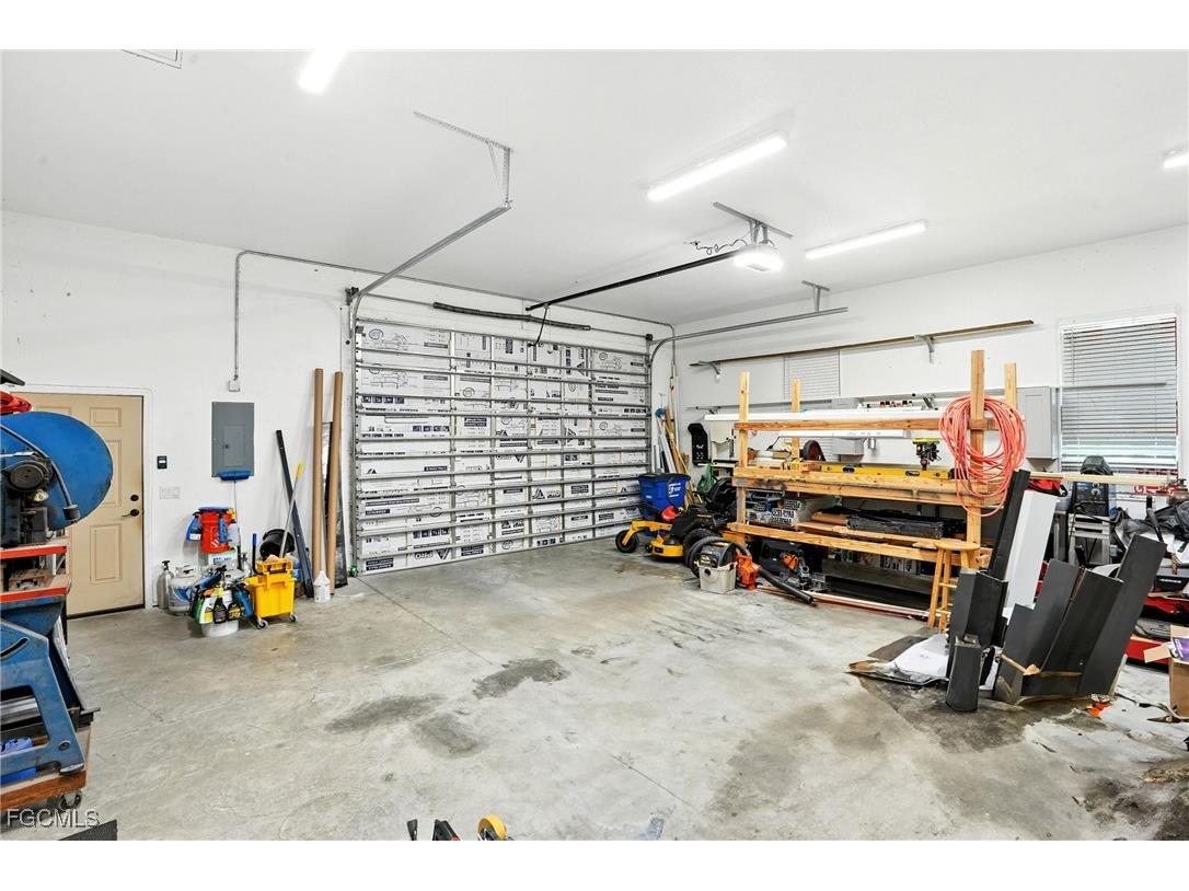 16461 Oakview Circle Alva FL 33920 2025003383 image38