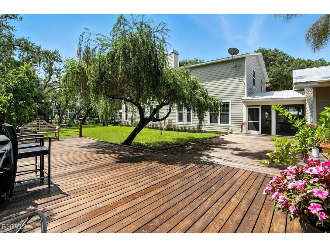 16461 Oakview Circle Alva FL 33920 2025003383 image40