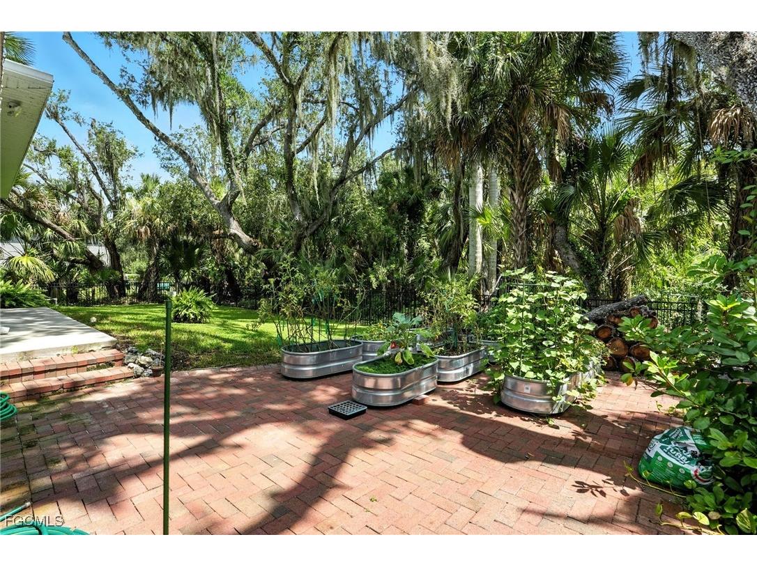 16461 Oakview Circle Alva FL 33920 2025003383 image45