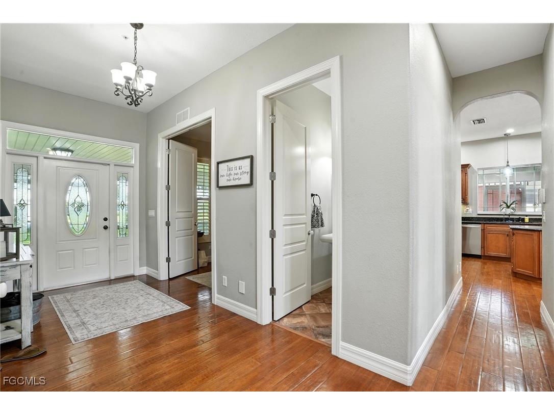 16461 Oakview Circle Alva FL 33920 2025003383 image5