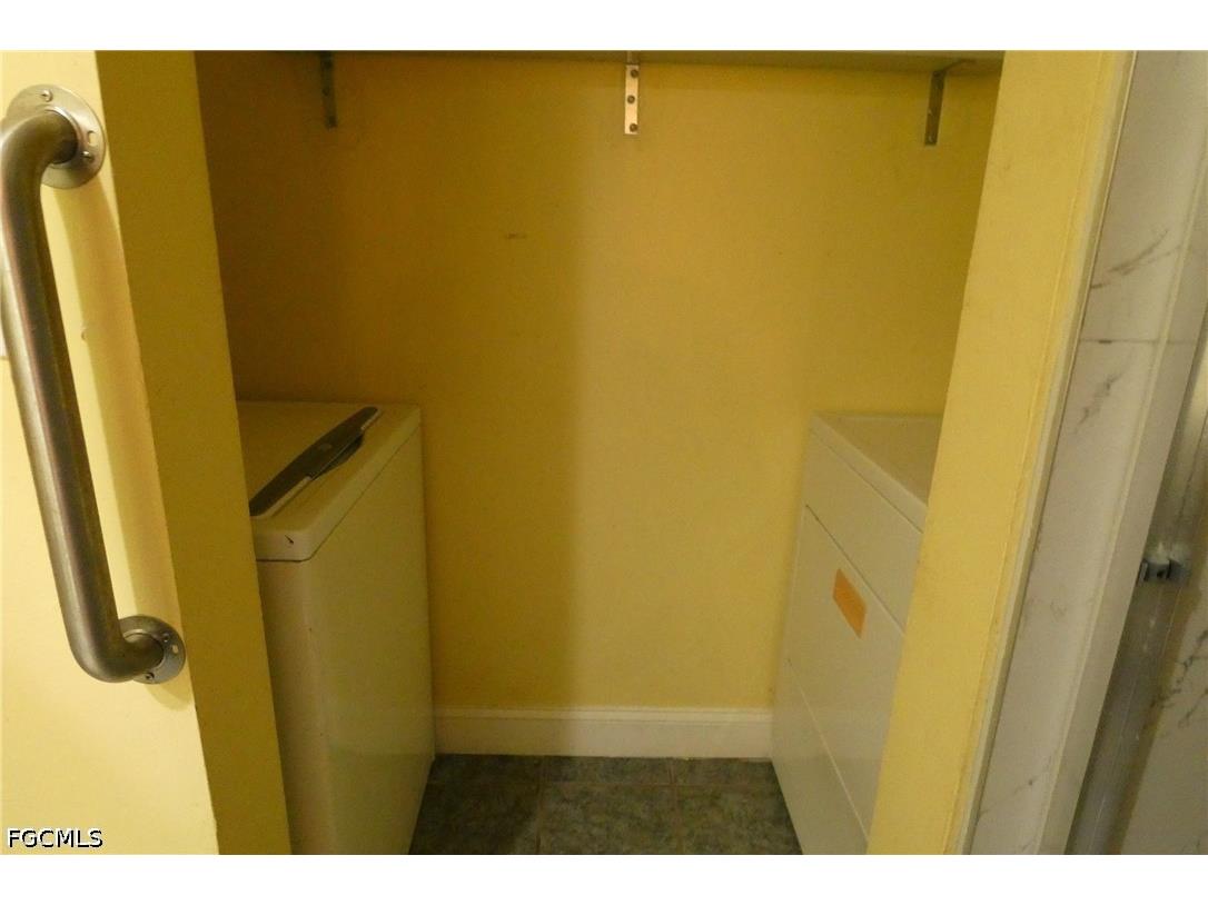 1647 Park Meadows Drive #2 Fort Myers FL 33907 2026026182 image12