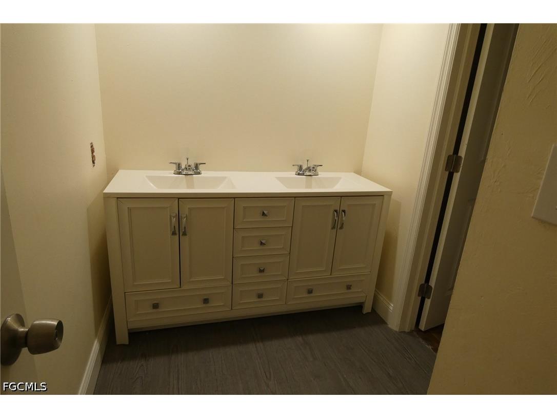 1647 Park Meadows Drive #2 Fort Myers FL 33907 2026026182 image17