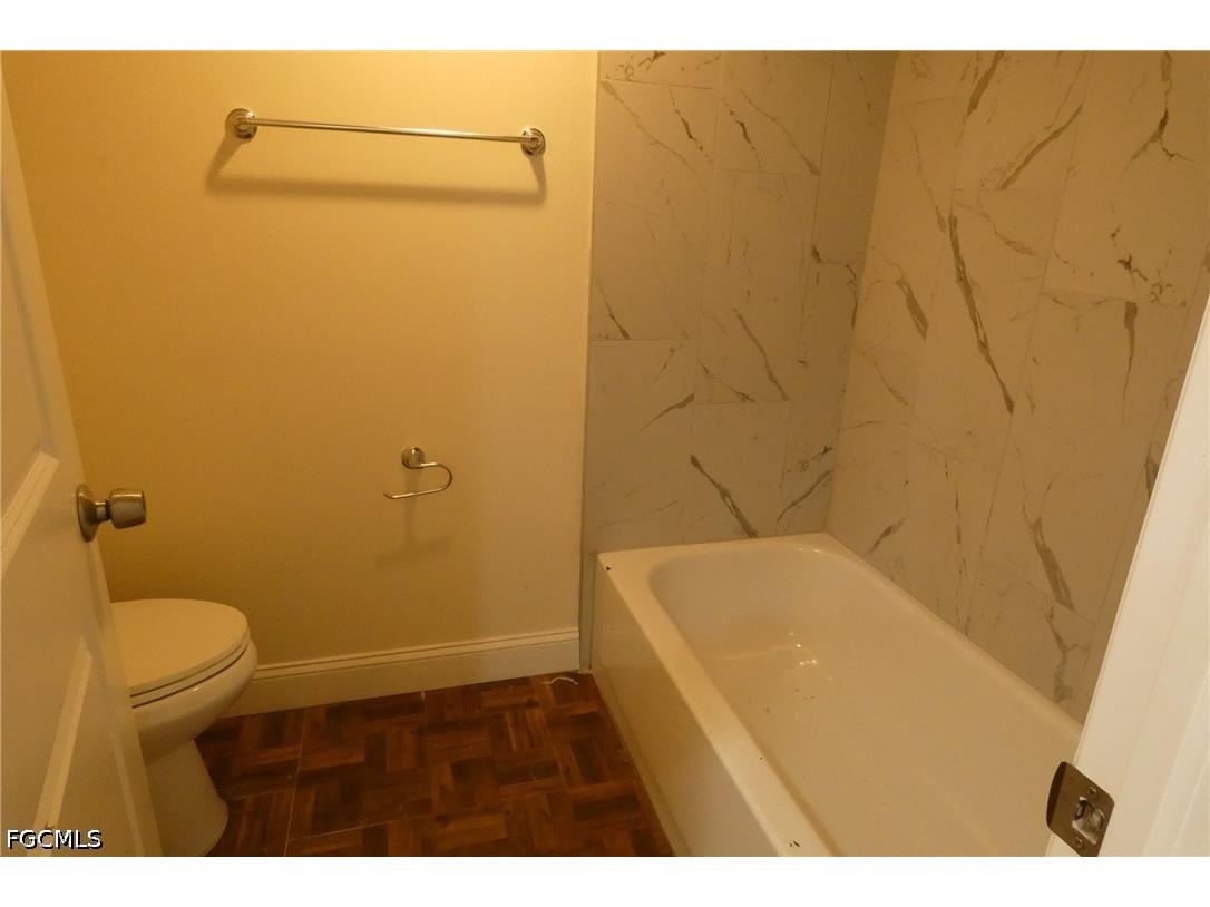 1647 Park Meadows Drive #2 Fort Myers FL 33907 2026026182 image18