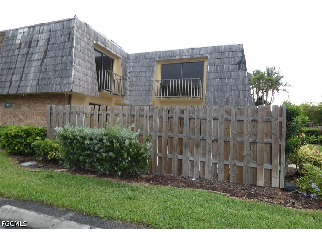 1647 Park Meadows Drive #2 Fort Myers FL 33907 2026026182 image2