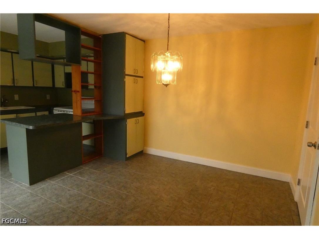 1647 Park Meadows Drive #2 Fort Myers FL 33907 2026026182 image6