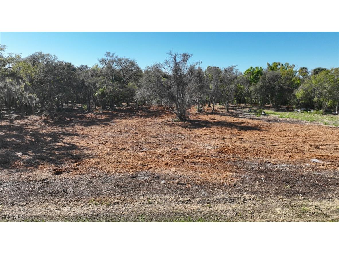 16470 B2 Daughtreys Creek North Fort Myers FL 33917 2025005431 image9