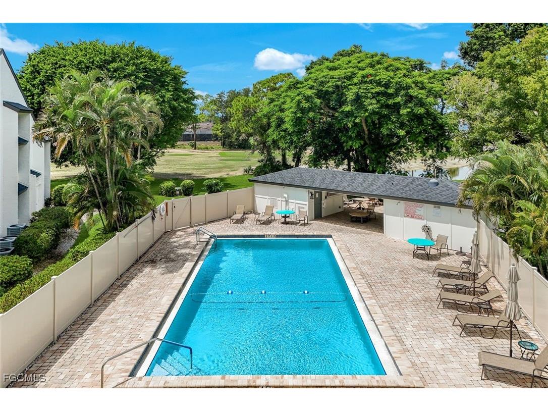 16472 Timberlakes Drive #204 Fort Myers FL 33908 2025008886 image2