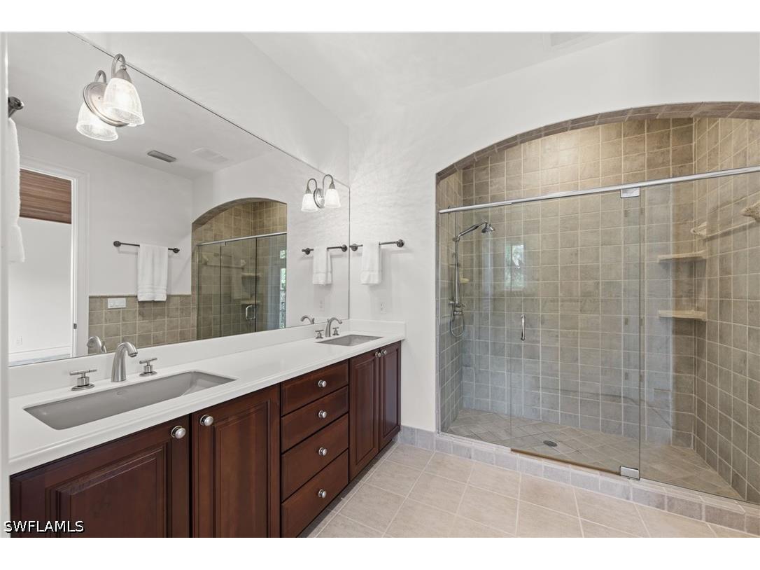 16475/95 Captiva Drive Captiva FL 33924 226018340 image26