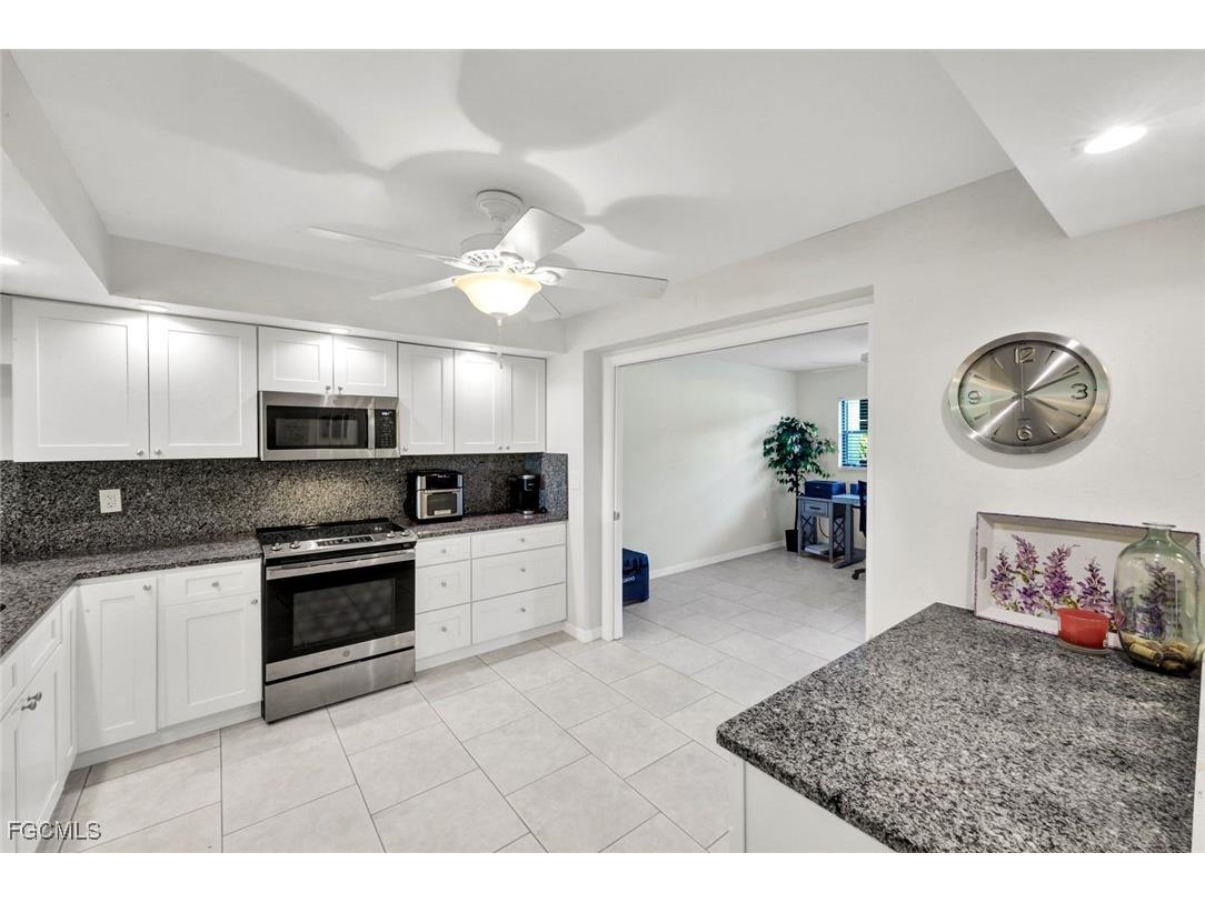 16478 Timberlakes Drive #103 Fort Myers FL 33908 2025019239 image7