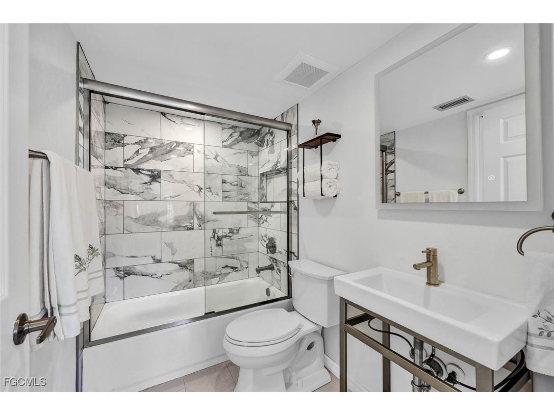 16484 Timberlakes Drive #101 Fort Myers FL 33908 2025008742 image19