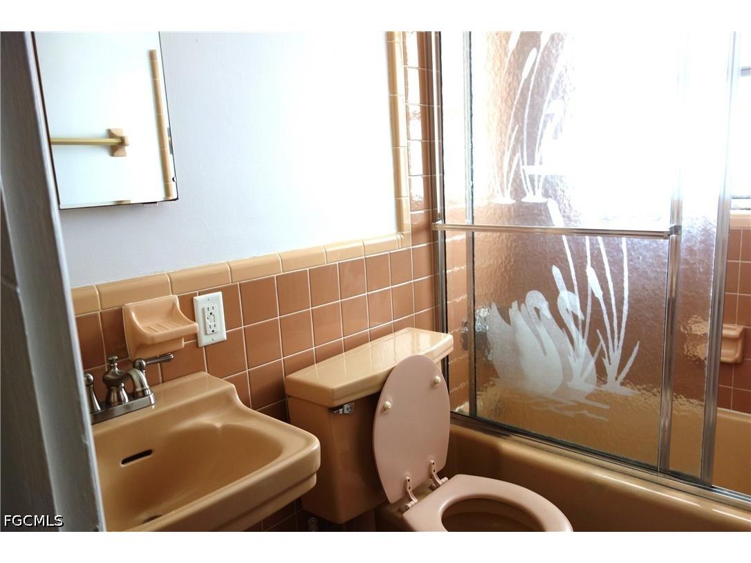 1649 Edith Esplanade Cape Coral FL 33904 2026017519 image14