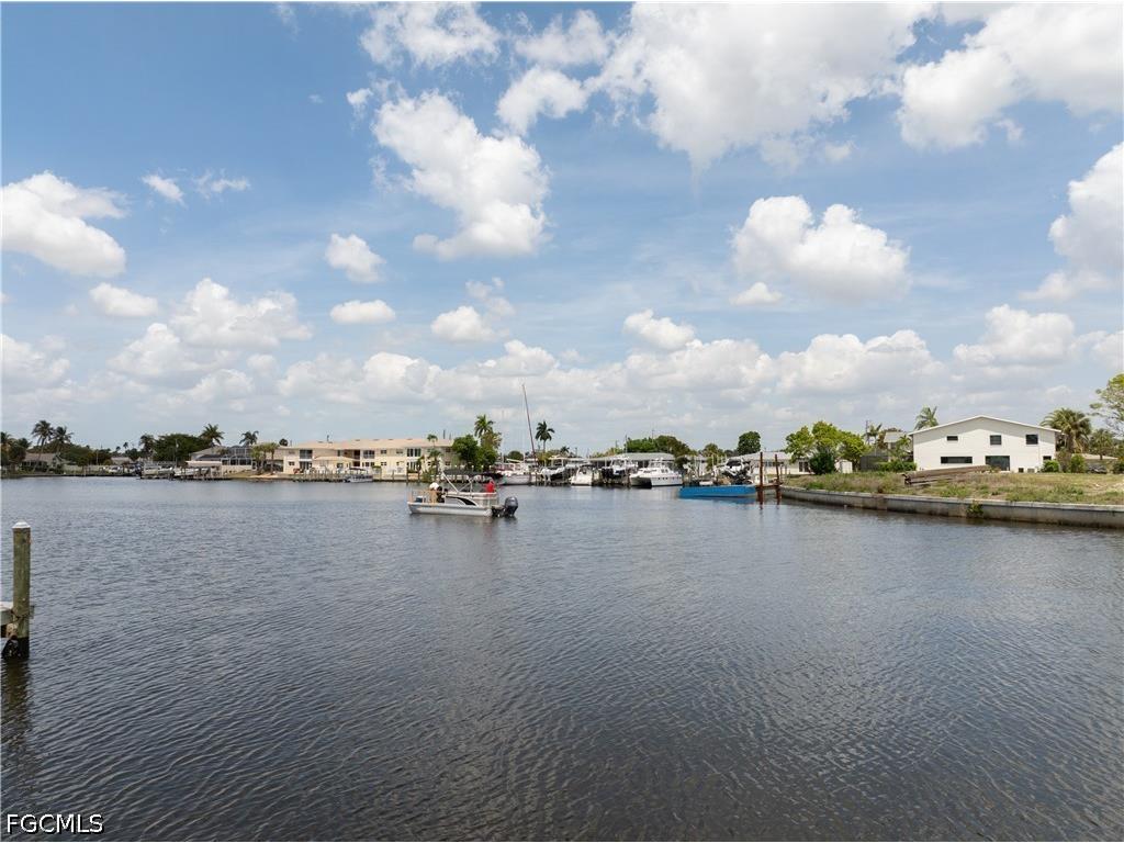 1649 Edith Esplanade Cape Coral FL 33904 2026017519 image3