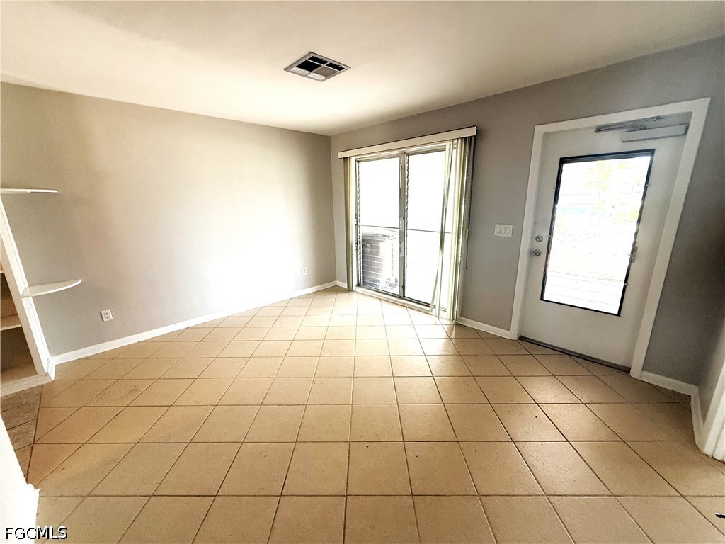 1649 Edith Esplanade Cape Coral FL 33904 2026017519 image8