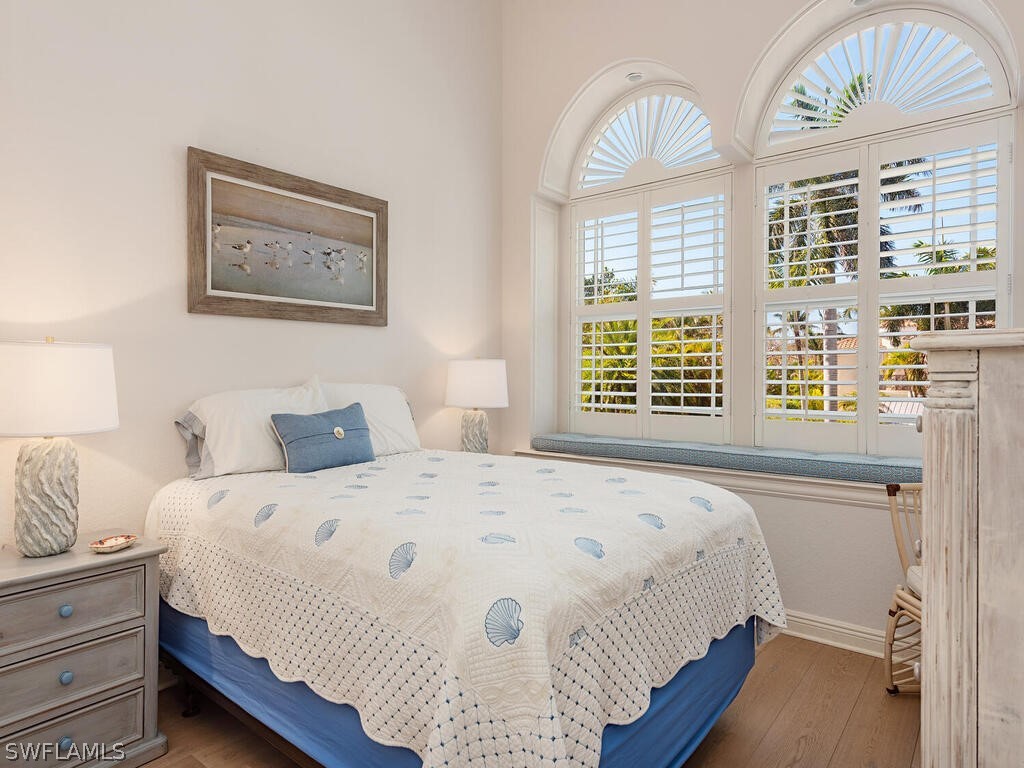 165 5th Street S #3 Naples FL 34102 226008325 image13