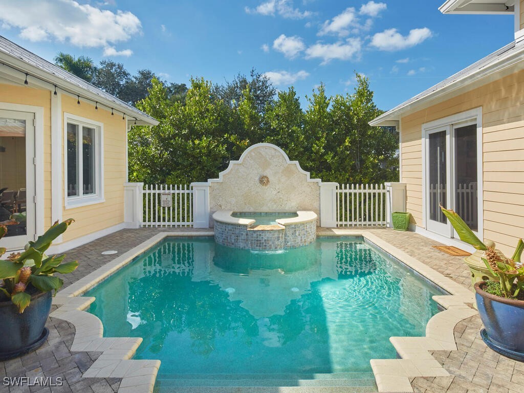 165 Broad Avenue S Naples FL 34102 225077304 image12