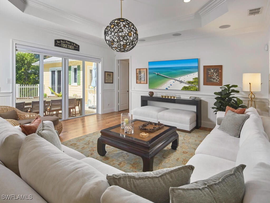 165 Broad Avenue S Naples FL 34102 225077304 image6