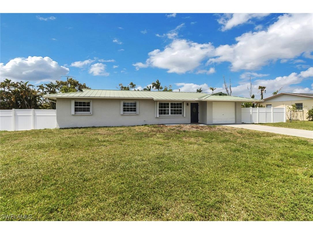 165 Charles Street Fort Myers FL 33905 223037278 image1