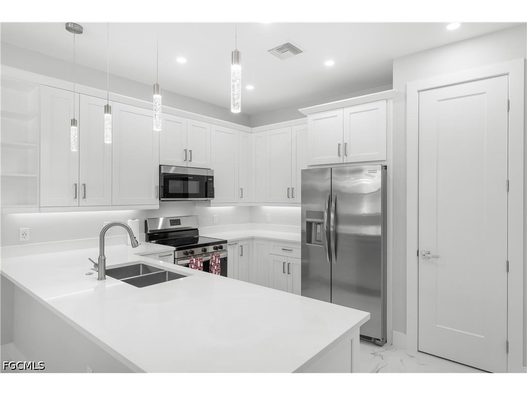 165 Patio Street Lehigh Acres FL 33974 2026029597 image6